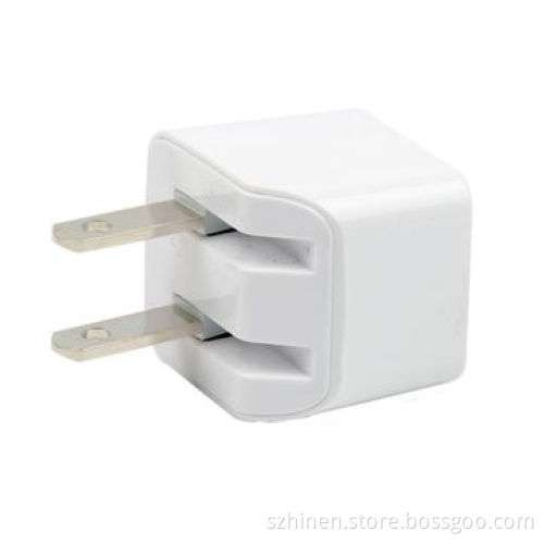 Travel Charger with Single USB 5V/1A Output